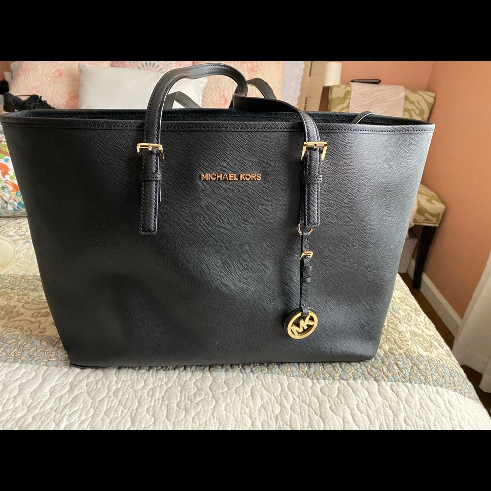 Large jet michael kors purse